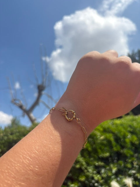Golden touch bracelet